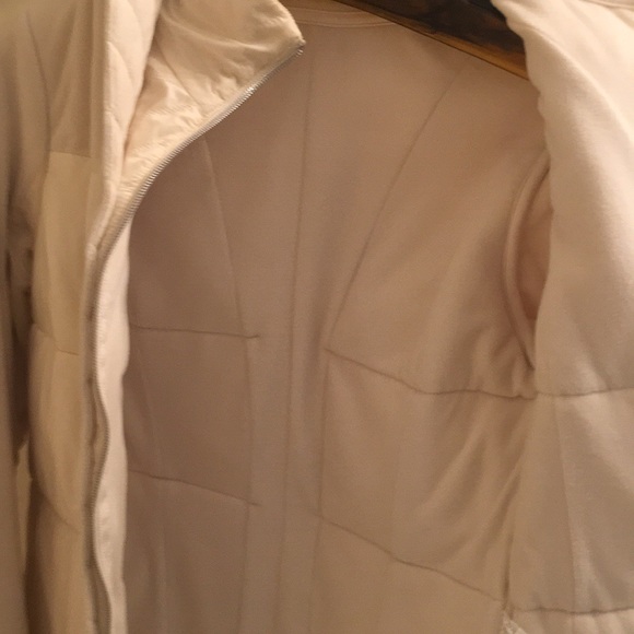 Lululemon jacket - Picture 3 of 6